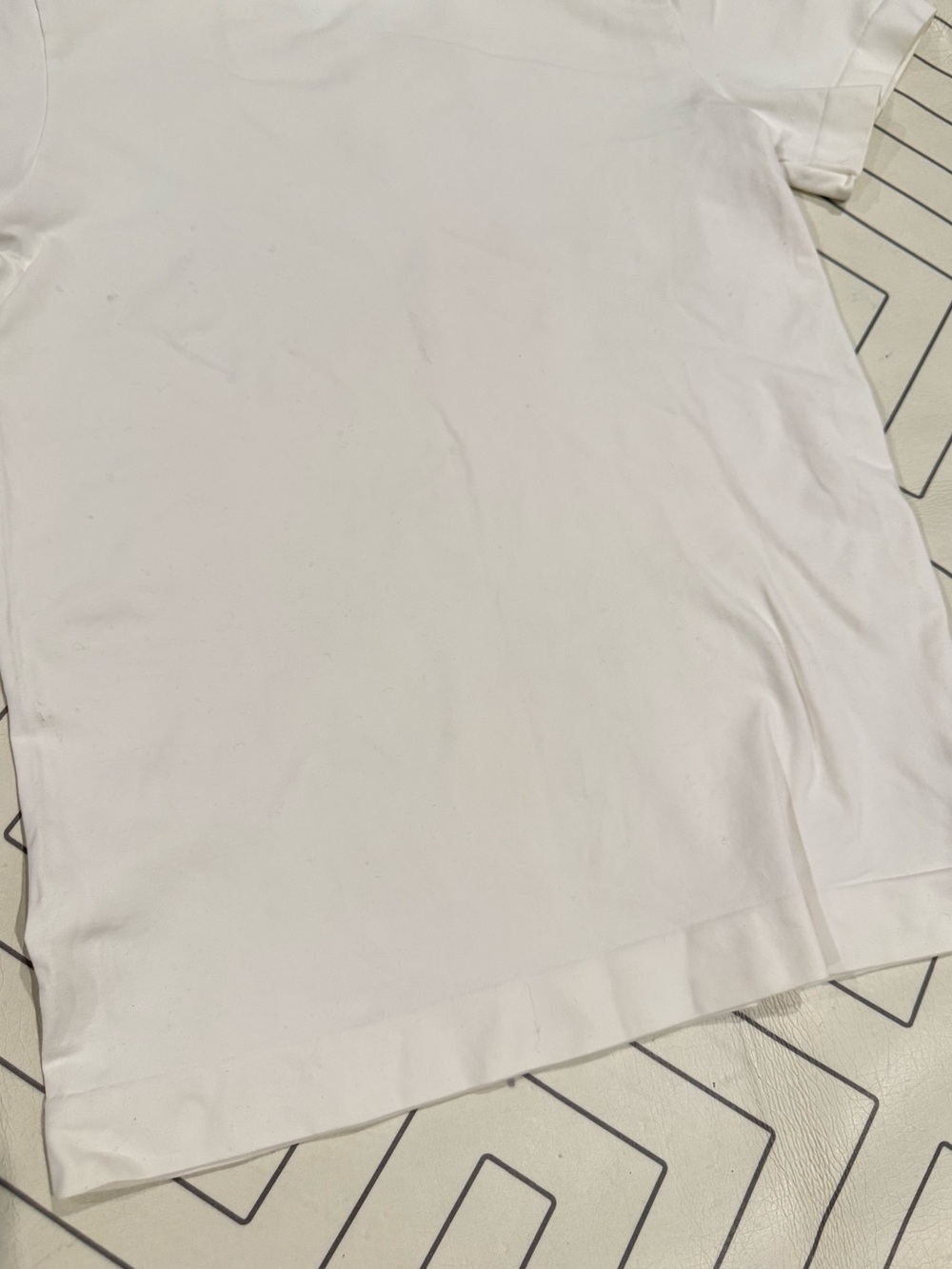 Skims Ivory Short Sleeve Top - Picture 5 of 8